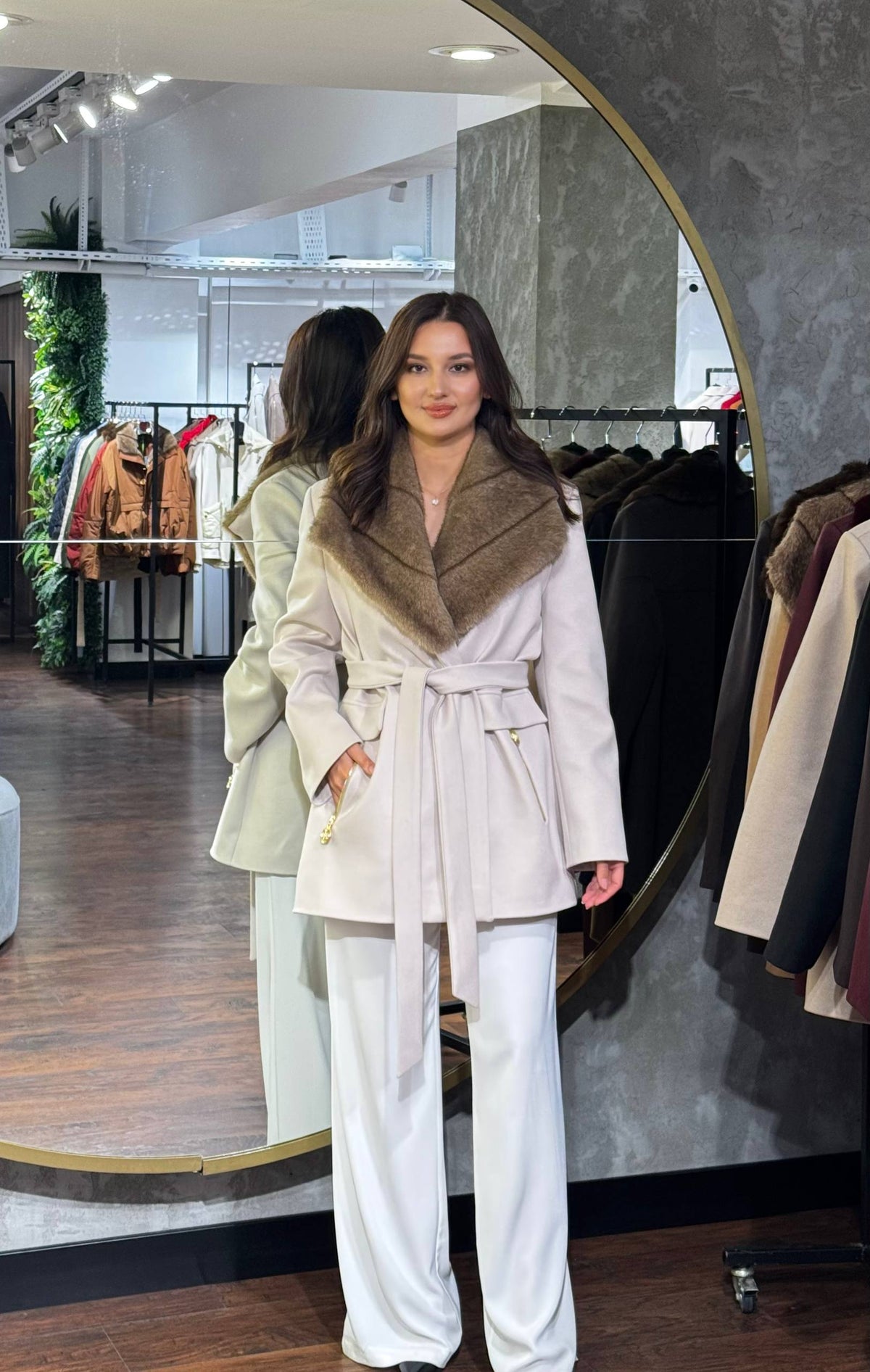Veste Premium Élégante Col Fourrure - Vue face